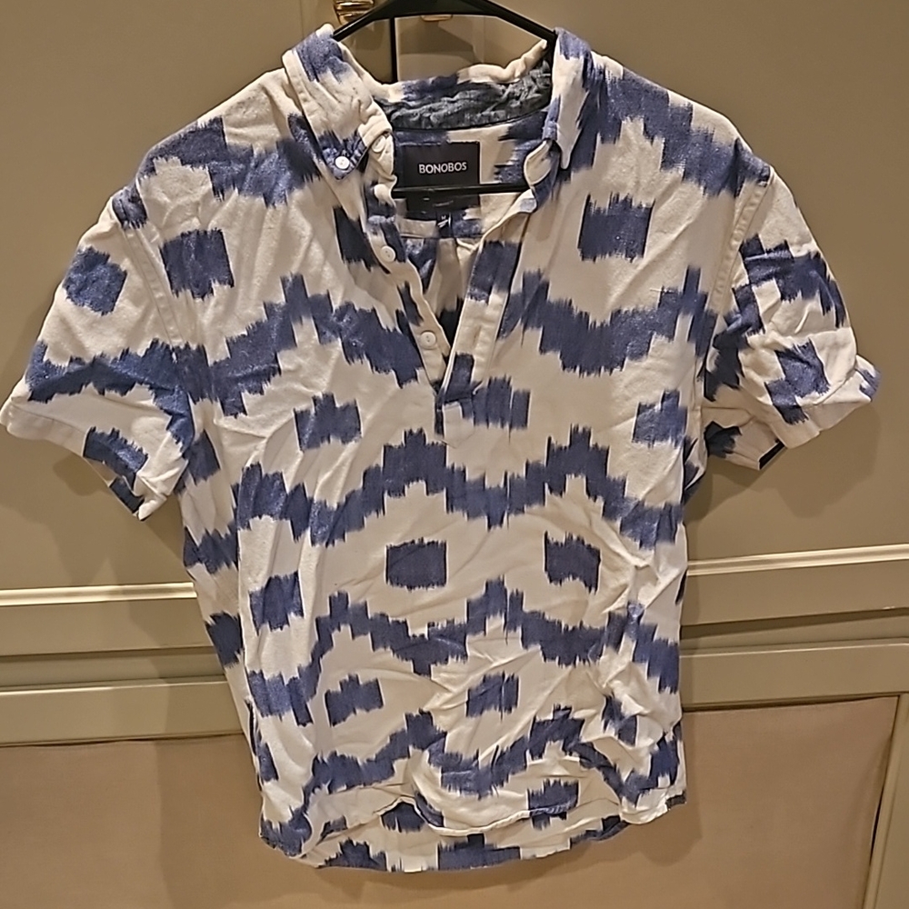 Men's short sleeve pullover shirt